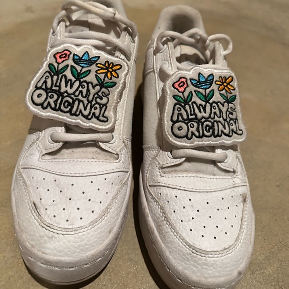 Adidas Originals platform sneaker - Picture 2 of 3